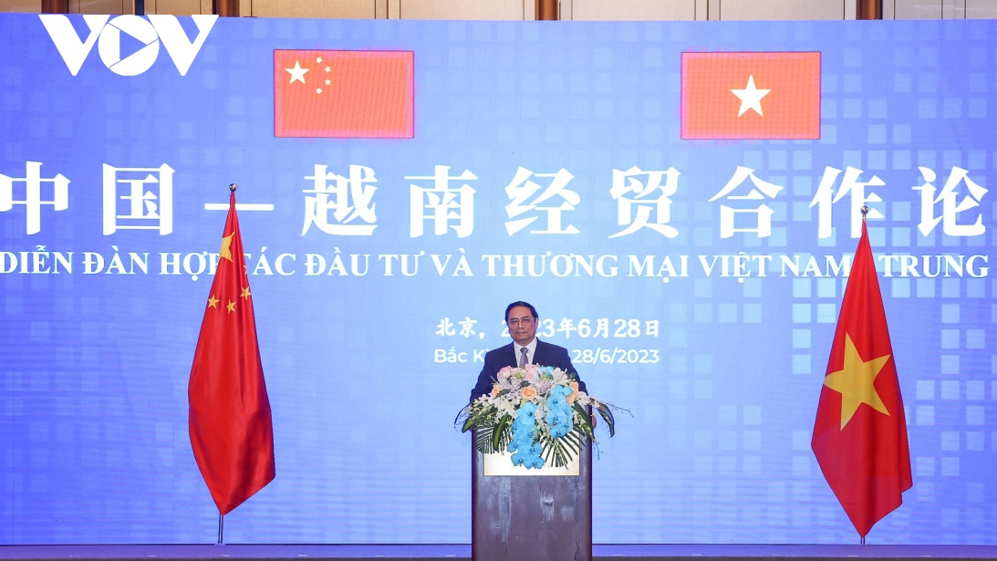 PM Chinh calls on China to go ahead with expanded investment in Vietnam